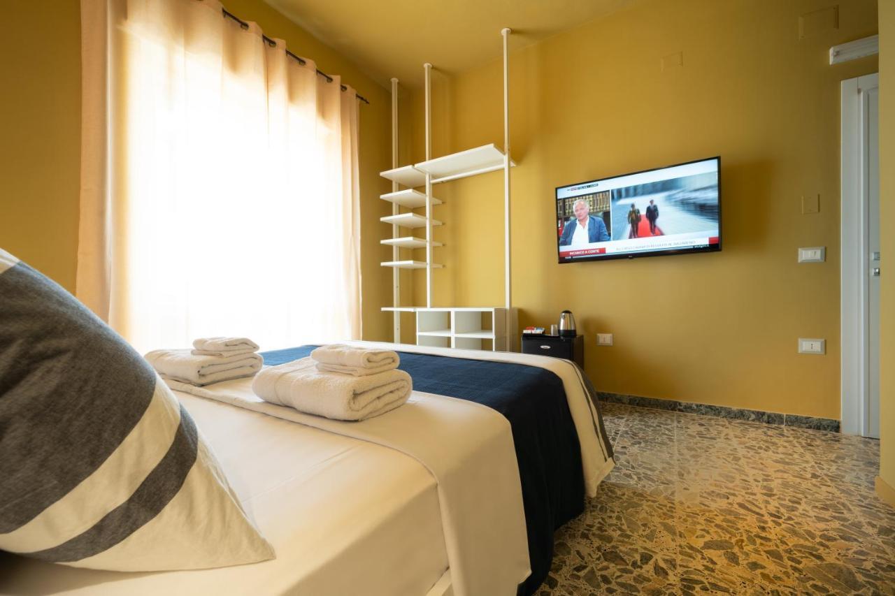 Boutique Rooms Carbonazzi 17 Cagliari Exterior photo